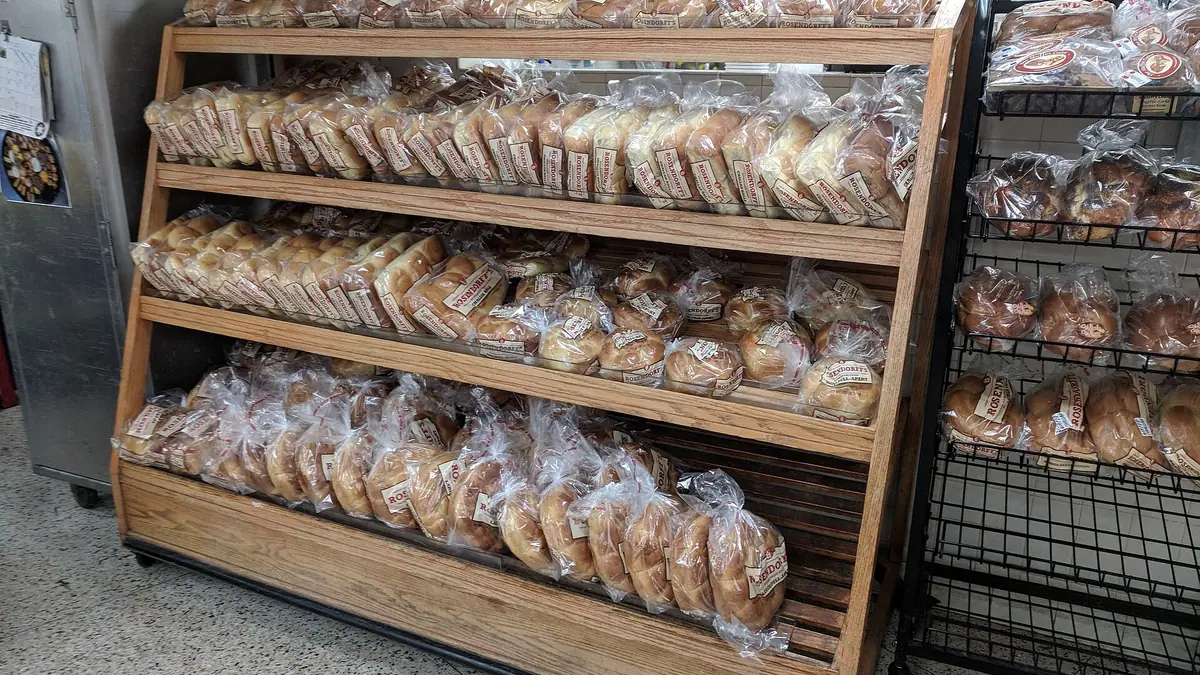 The Bakery – bakery in Ashtead town centre